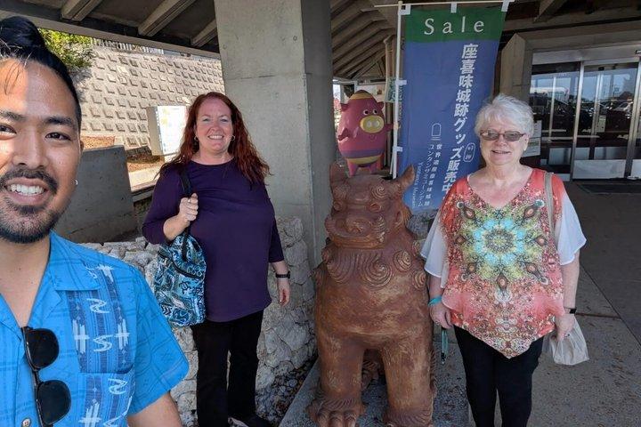 Okinawa : Visita al castillo de Zakimi y al Museo Yuntanza Heritage Tour
