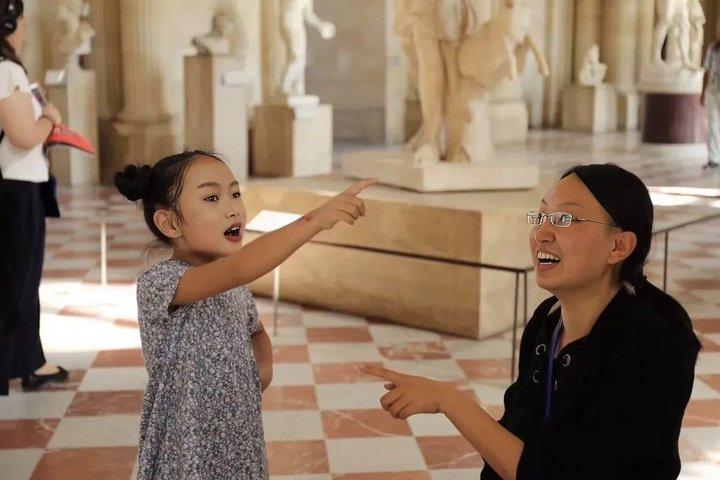 ルーブル美術館プライベートガイドツアー：2H列をスキップ（チケット6枚付き）