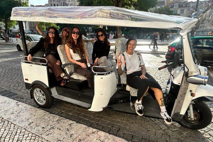 Hoteller i nærheden af Lisbon Private Tuk Tuk Tour Alfama and Viewpoints