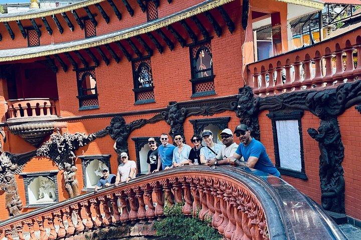 ポカラ市内観光とトップビューポイントツアープライベートまたはグループ