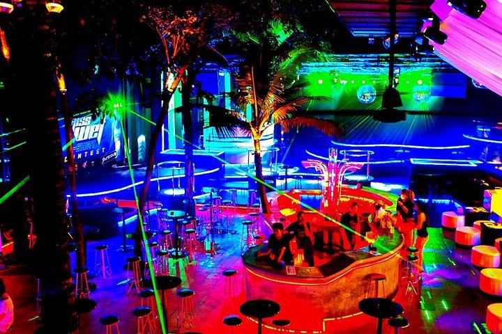 Koh Samui Chaweng Beach Nightlife Walking Tour
