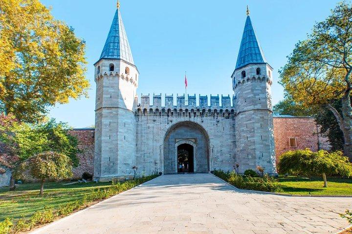 Topkapi Palace with Harem Small Group Guided Tour Historian Guide