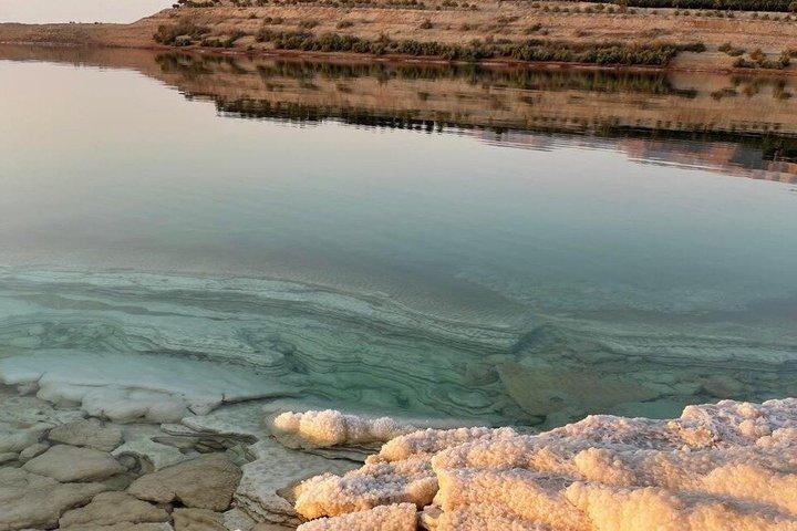 アンマン発プライベートペトラと死海日帰りツアー