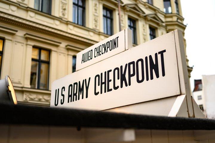 Shared Guided Walking Tour to Berlin