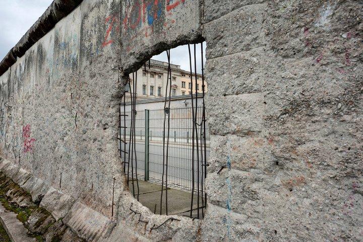 Shared Guided Walking Tour to Berlin