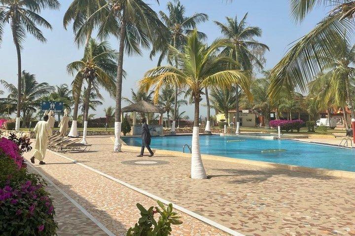 Trasferimenti privati ​​da/per aeroporto, hotel, Dakar, Saly e dintorni.