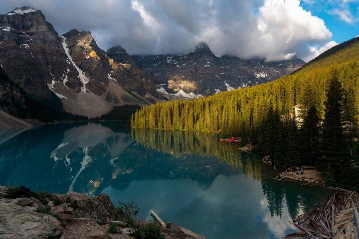 Moraine Lake Sunrise Shuttle Early Access Experience