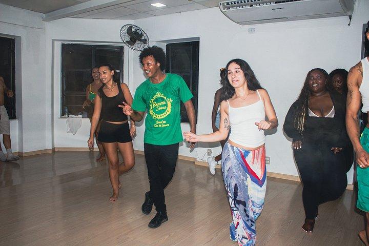Rio de Janeiro 1-Hour Small-Group Samba Dance Class