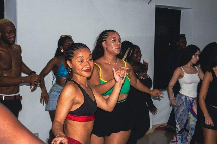 Rio de Janeiro 1-Hour Small-Group Samba Dance Class