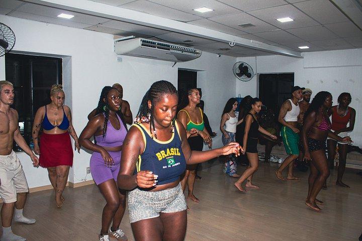 Rio de Janeiro 1-Hour Small-Group Samba Dance Class