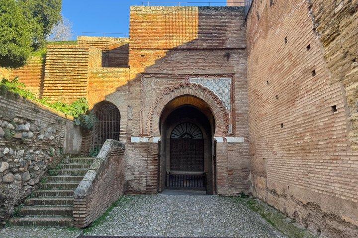 Entornos de la Alhambra y Palacio Nazarí en Granada