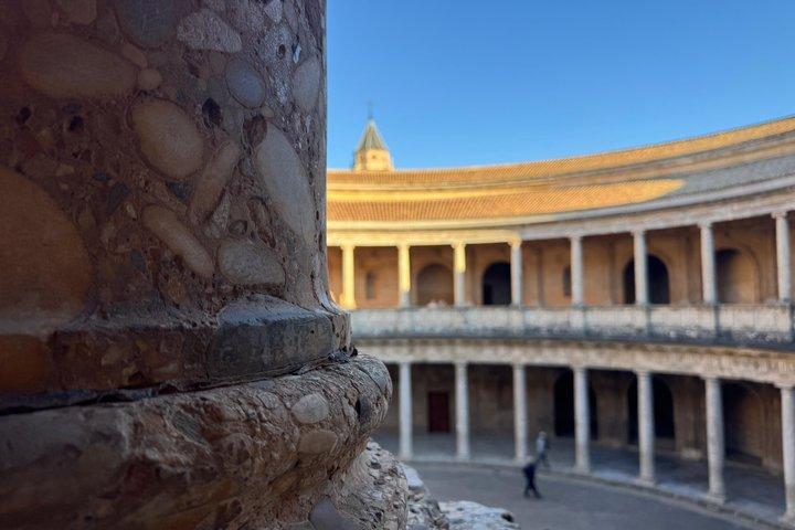 Entornos de la Alhambra y Palacio Nazarí en Granada