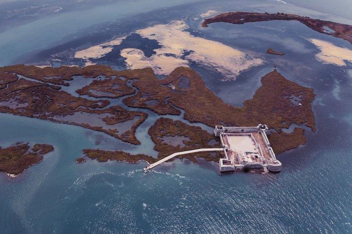 Dal castello di Ksamil-Ali Pasha e dall'isola di Tongo, bevande-cibo gratuite