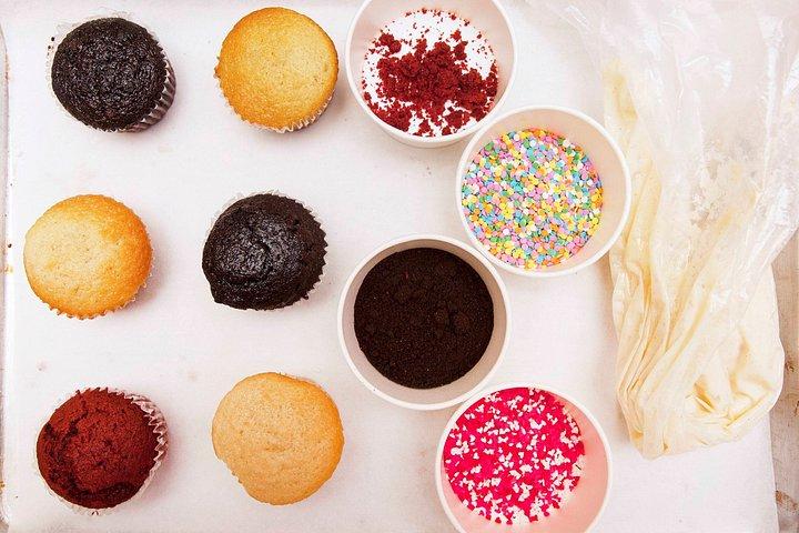 Fun Cupcake Decorating Class With a Local Chef in Sacramento