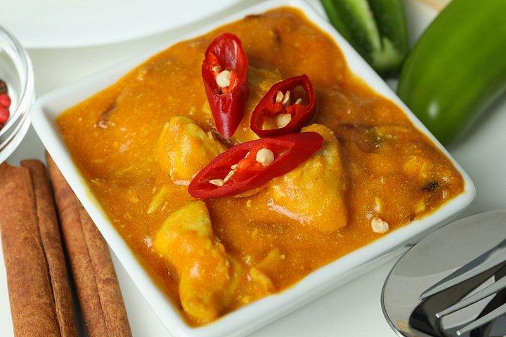 Chicken Curry Cooking Class With a Local Chef in Sacramento
