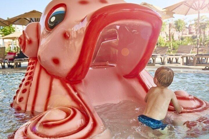 アラニャ：レジェンドの地テーマパークチケット付きホテル送迎