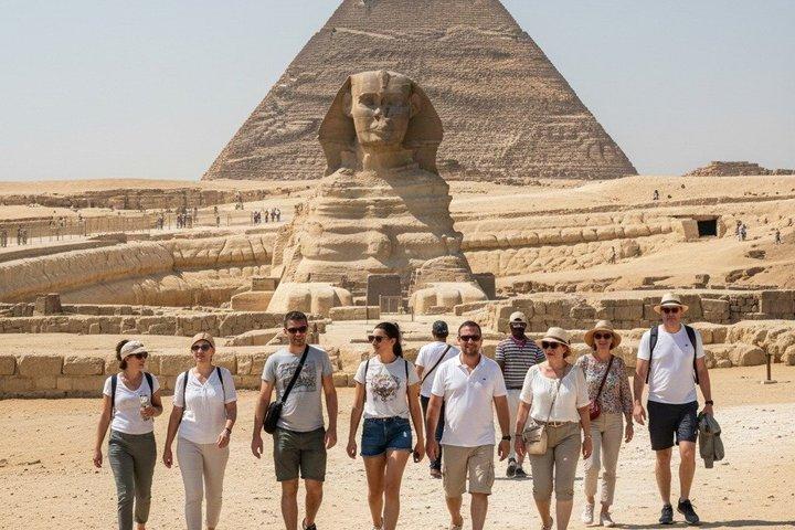 Top bewertet Gizeh Pyramiden, Sphinx, Kamelfahrt, Mittagessen & Innenpyramiden