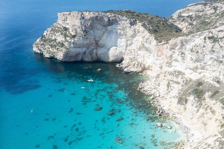 Cagliari sejlbådstur med naturskønne kystlinjer og snorkling