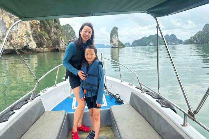 Exclusivo tour privado en canoa por Ha Long y Lan Ha Bay