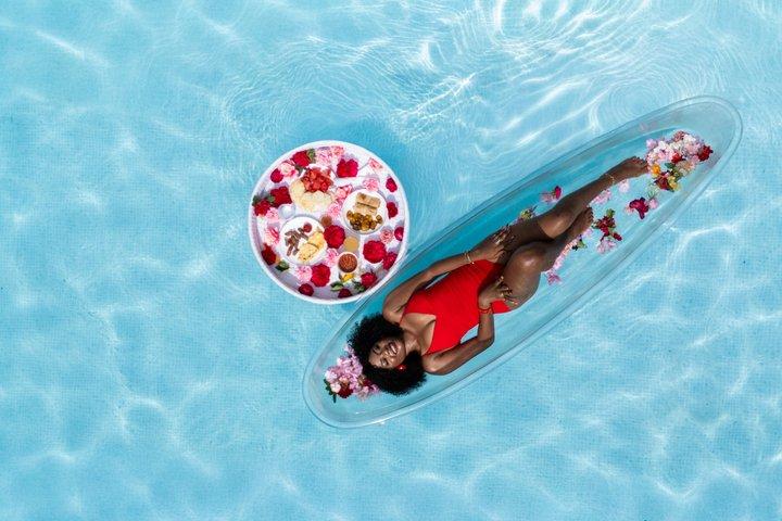 Experiencia en piscina flotante Brunch