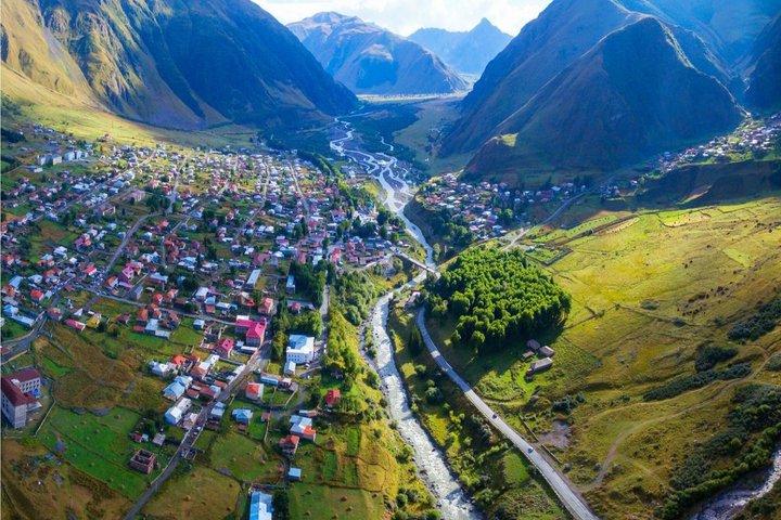 Kazbegi e Gudauri Fantastic Guided Tour Compartilhado