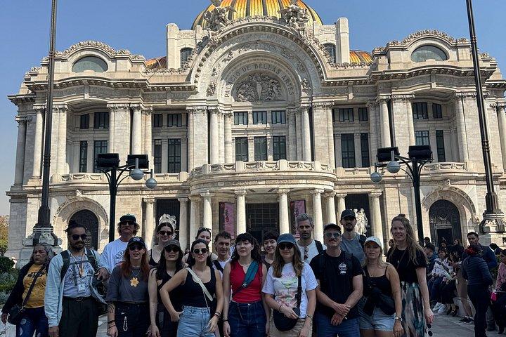 Mexico’s Gilded Age experience: palaces, art & pulque tasting