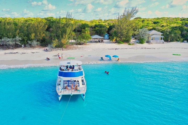 Rose Island Snorkeling, Journée plage avec punch au rhum illimité