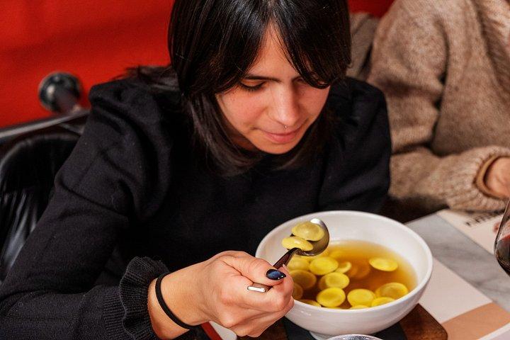 8つの本格的な地元料理の試食ができるパルマガイド付きフードツアー