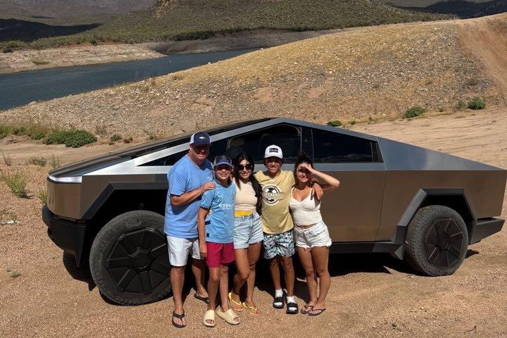 Tour original Tesla Cybertruck/Jetsurf en el desierto de Sonora