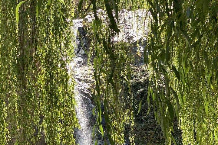 マラケシュ発アトラス山脈とオウリカ渓谷日帰りツアー