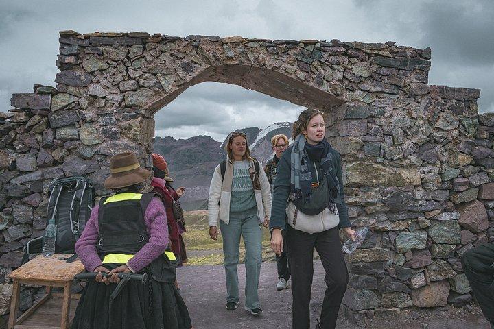 Montaña Arco Iris Perú + Valle Rojo con ATV TOUR DE UN DÍA COMPLETO