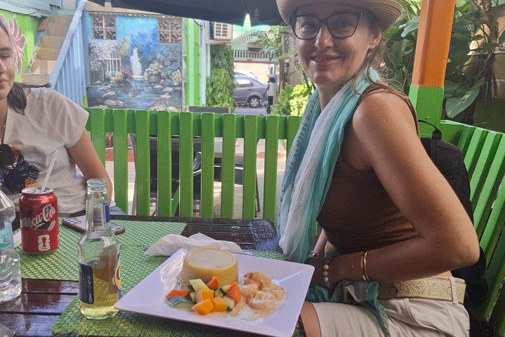 Lokale Antigua Rum und Essen Tour