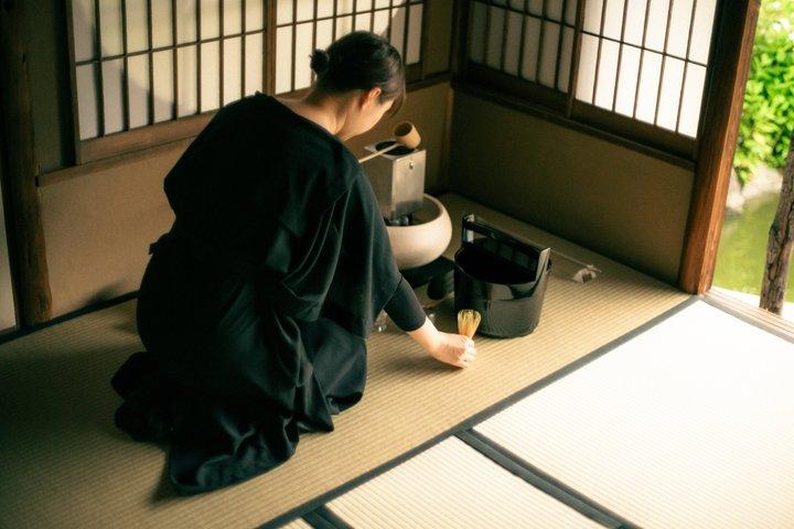 Tempio Zen privato e cerimonia del tè in Tedesco o Inglese