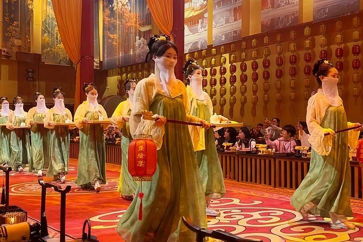 青郁宴会：重慶で伝統的な馬郁料理体験