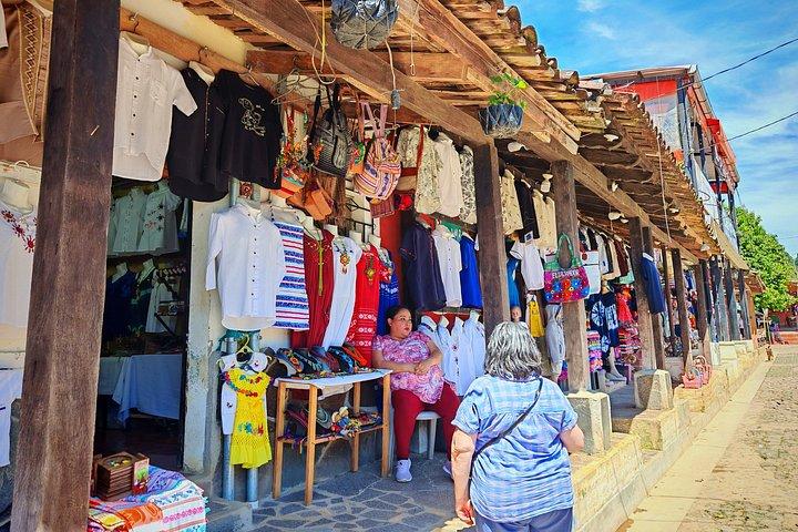Explore El Salvador Flower's Route