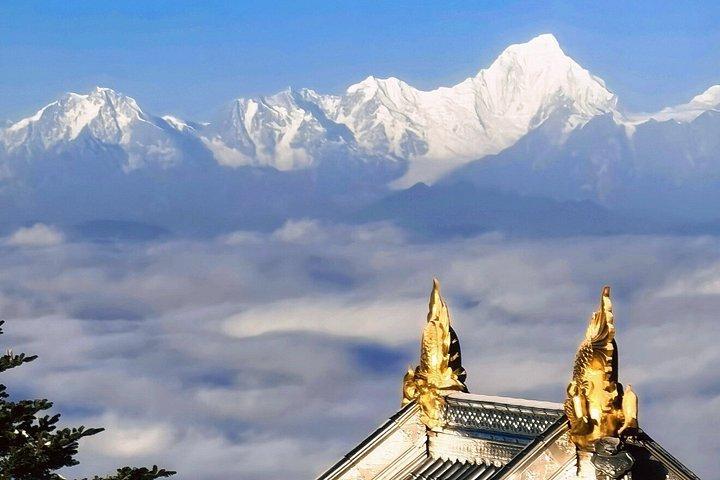 ユネスコツアー2日間ジャイアントパンダ、楽山仏、峨眉山