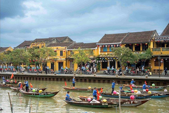 Tour a piedi di Hoi An Ancient Town con esperienza di rilascio delle lanterne