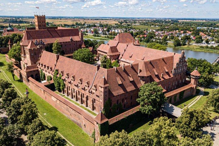 Gdansk and Malbork Castle, a Day Medieval Heritage Express UNESCO