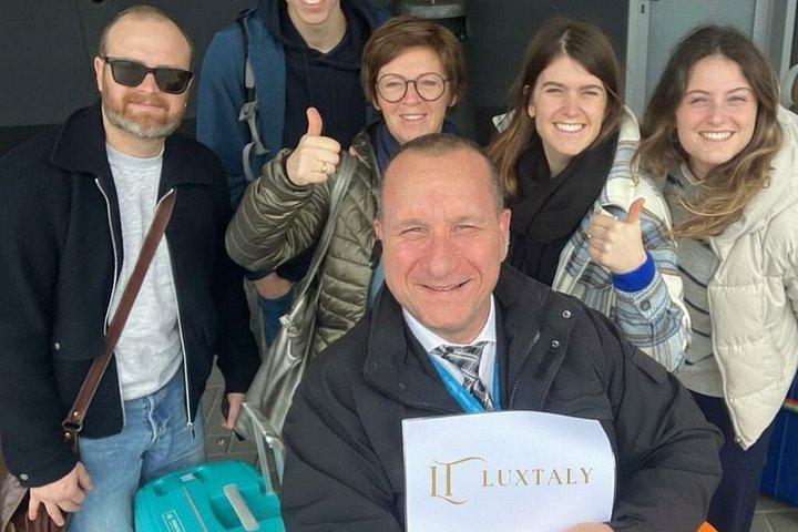 ローマからフィレンツェへのプライベート日帰り旅行：豪華な運転手サービス
