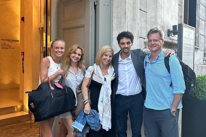 ローマからフィレンツェへのプライベート日帰り旅行：豪華な運転手サービス