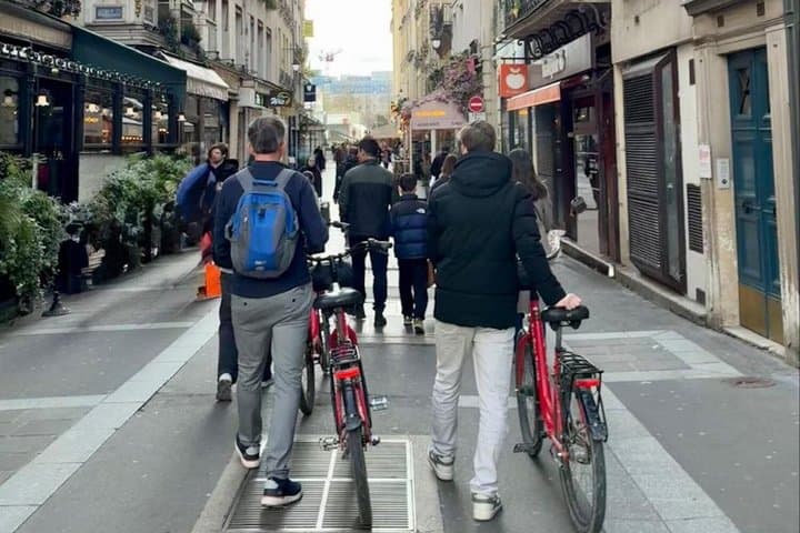 Paris: Bike or eBike Tour, Top Sights & Local Insights