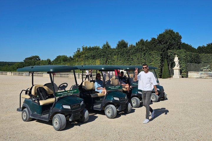 Versailles Golf Cart Guided Tour and Romantic Boat with Champagne