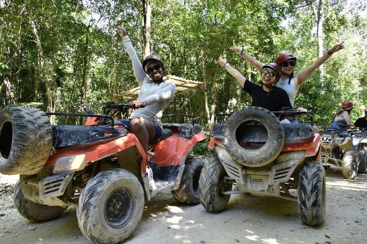 カンクンの ATV サーキット、乗馬、ジップライン、セノーテでの水泳、ランチ