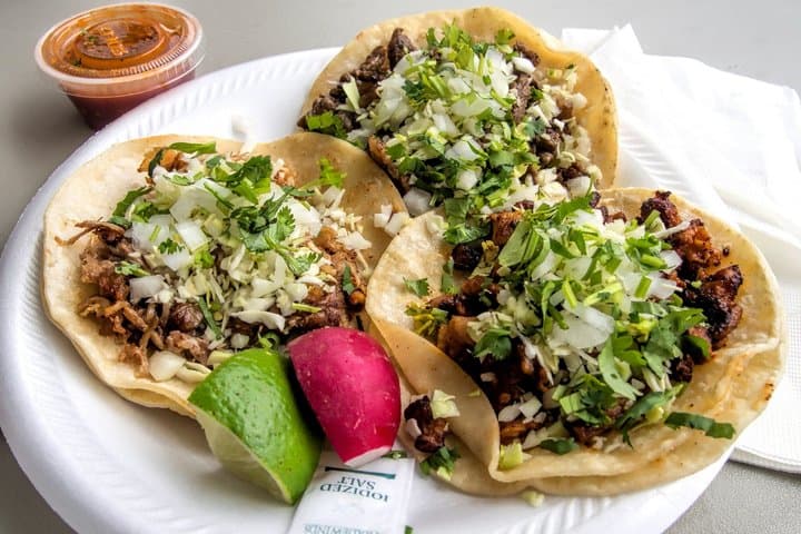 Mexico City: Street Food Taco Tour with 4 Tastings
