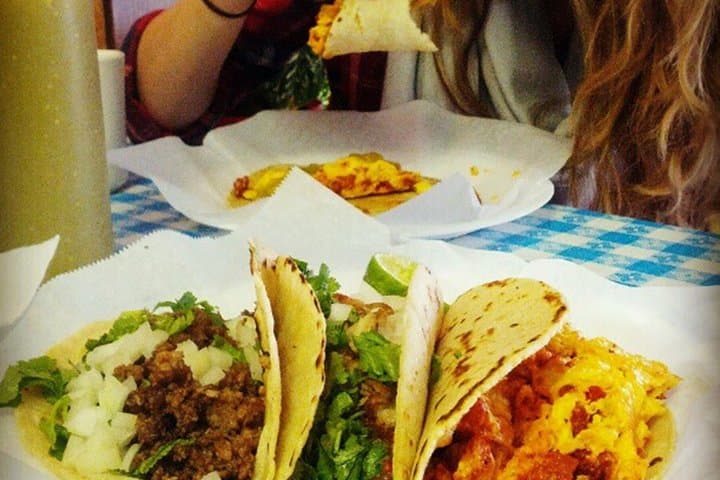 Mexico City: Street Food Taco Tour with 4 Tastings