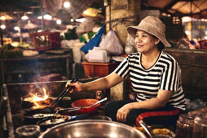 Hidden Gems of Old Hoi An – Food & Cultural Walking Tour