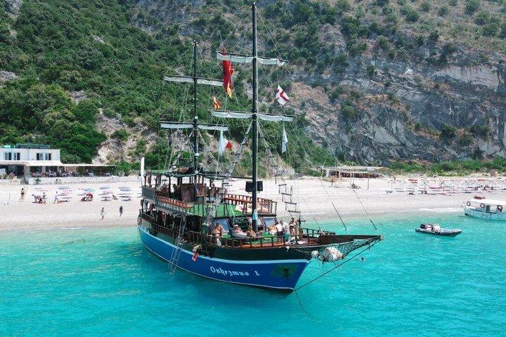 Saranda Boat Tour to Krorez Bay with Onhezmus 1