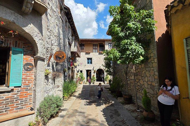 Puebla, Cholula and Val’Quirico Day Tour from CDMX