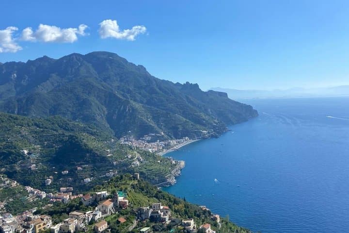 Discover Amalfi Coast & Sorrento - Private english speaking driver