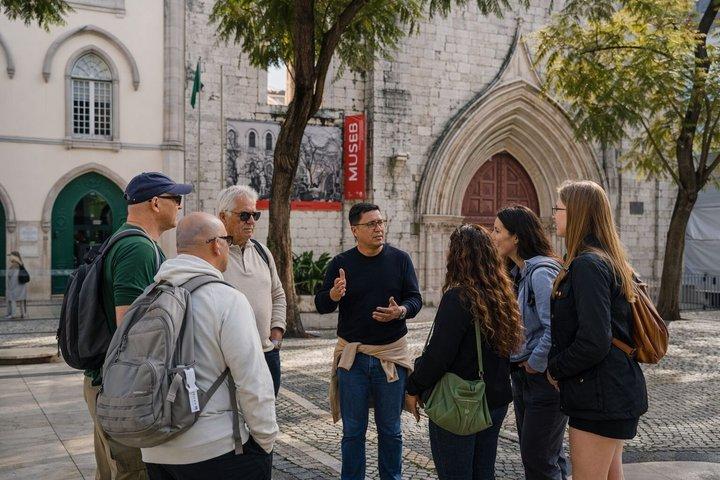 Lisbon Walking Tour: Explore Top Sights & Hidden Gems